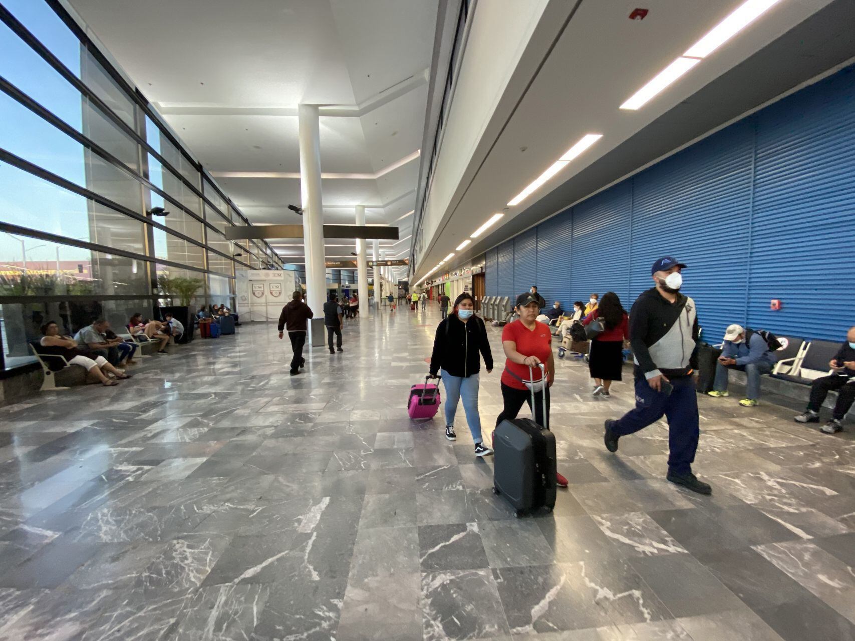 Cambio de tarifas aeroportuarias podría ‘pegar’ a ASUR; utilidad neta de GAP cae 10% en tercer trimestre