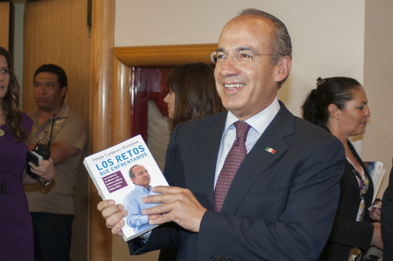 Elecciones de 2021 son una decisión entre la democracia y la dictadura: Felipe Calderón