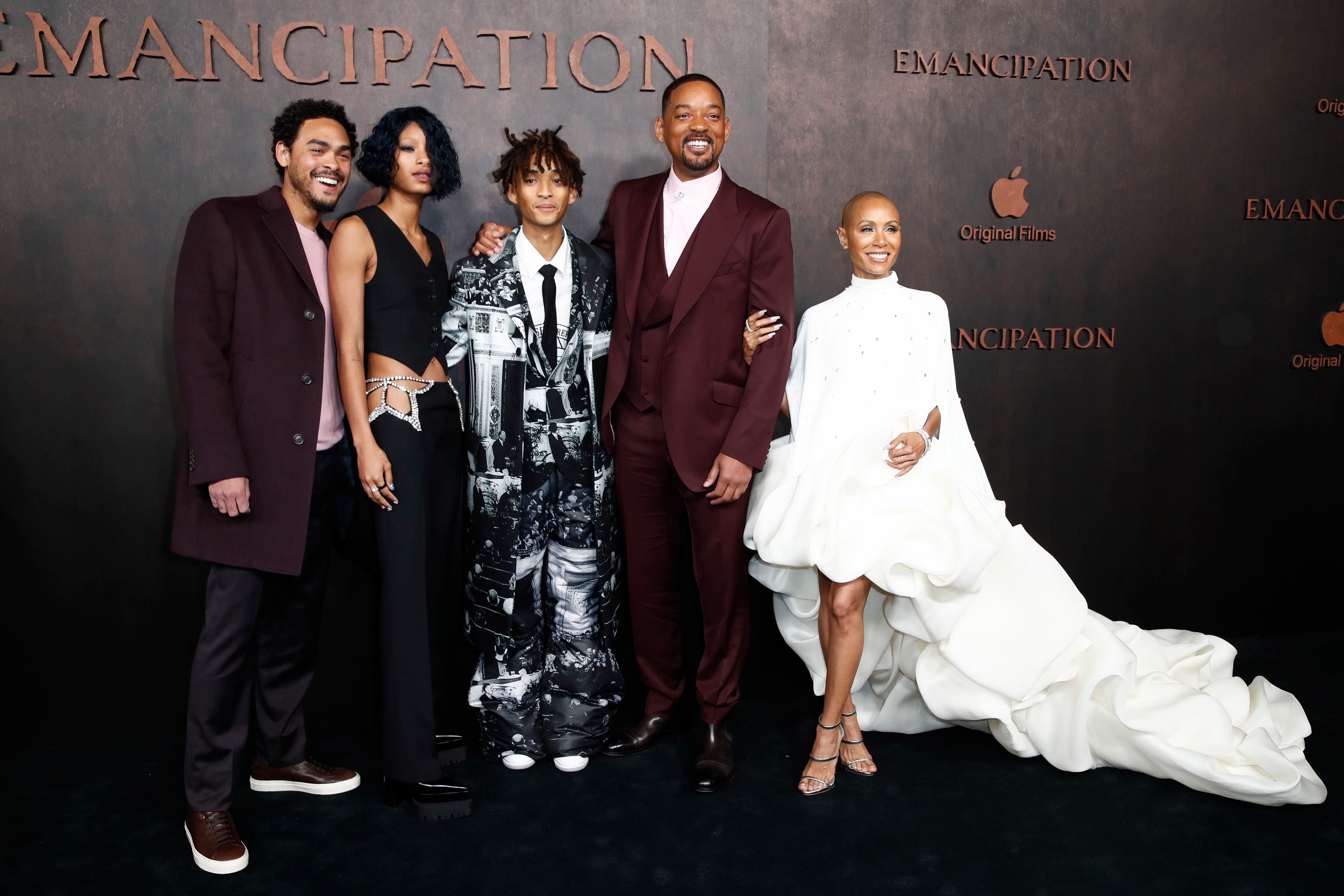 Will Smith llegó a la alfombra roja de 'Emancipation' con su esposa y sus tres hijos (Foto: EFE)
