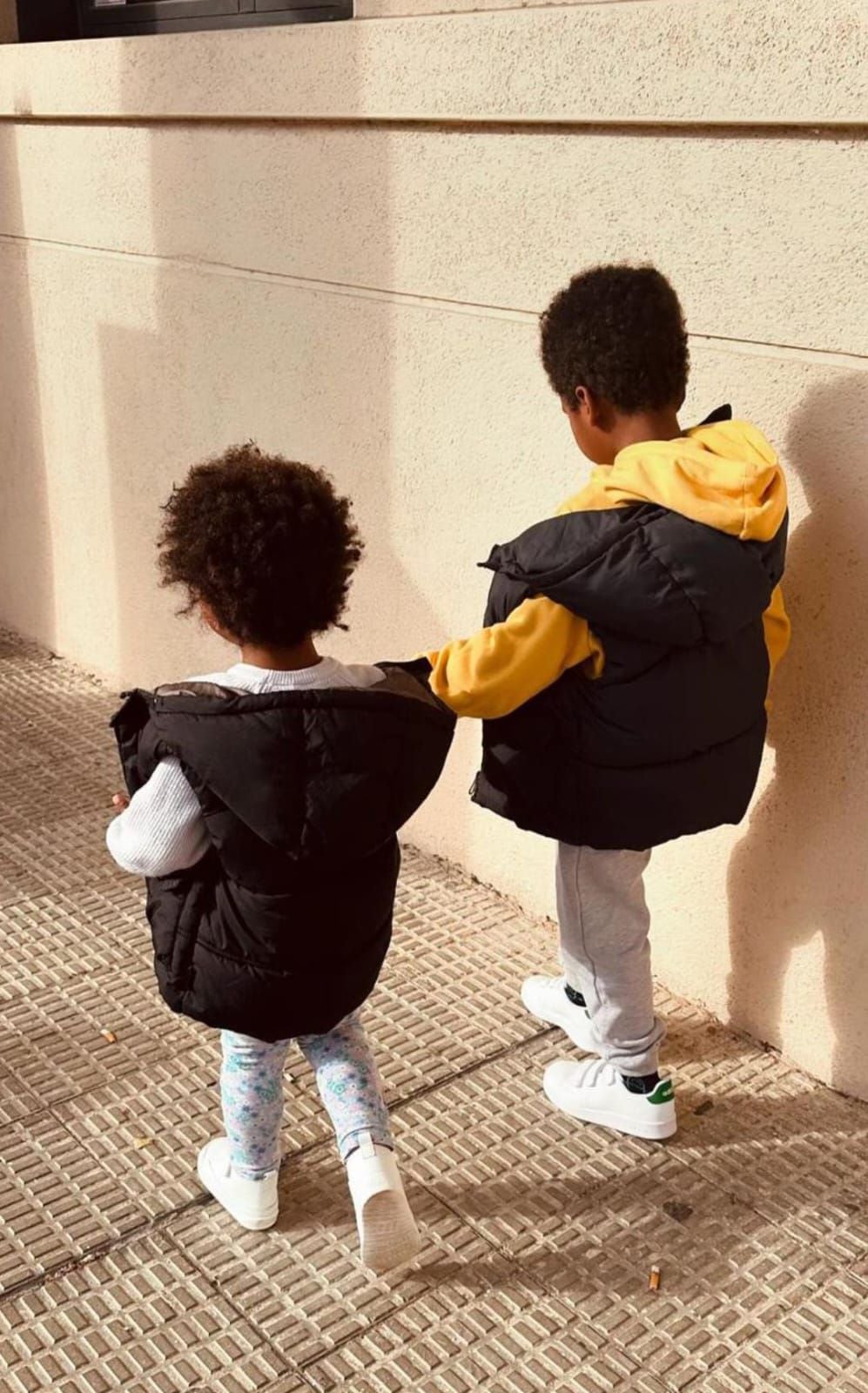 La influencer Sonia Cámara tenía dos hijos de 4 y 2 años. (Foto: Instagram @mamaderizos)