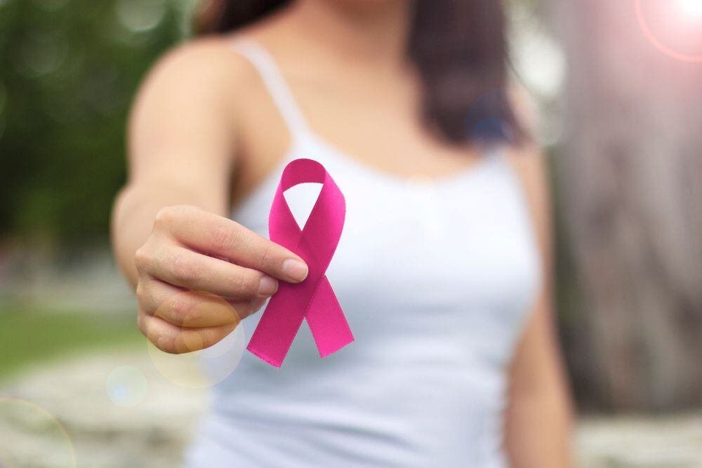 Investigadores de la UNAM descubren gen que propiciaría el cáncer de mama