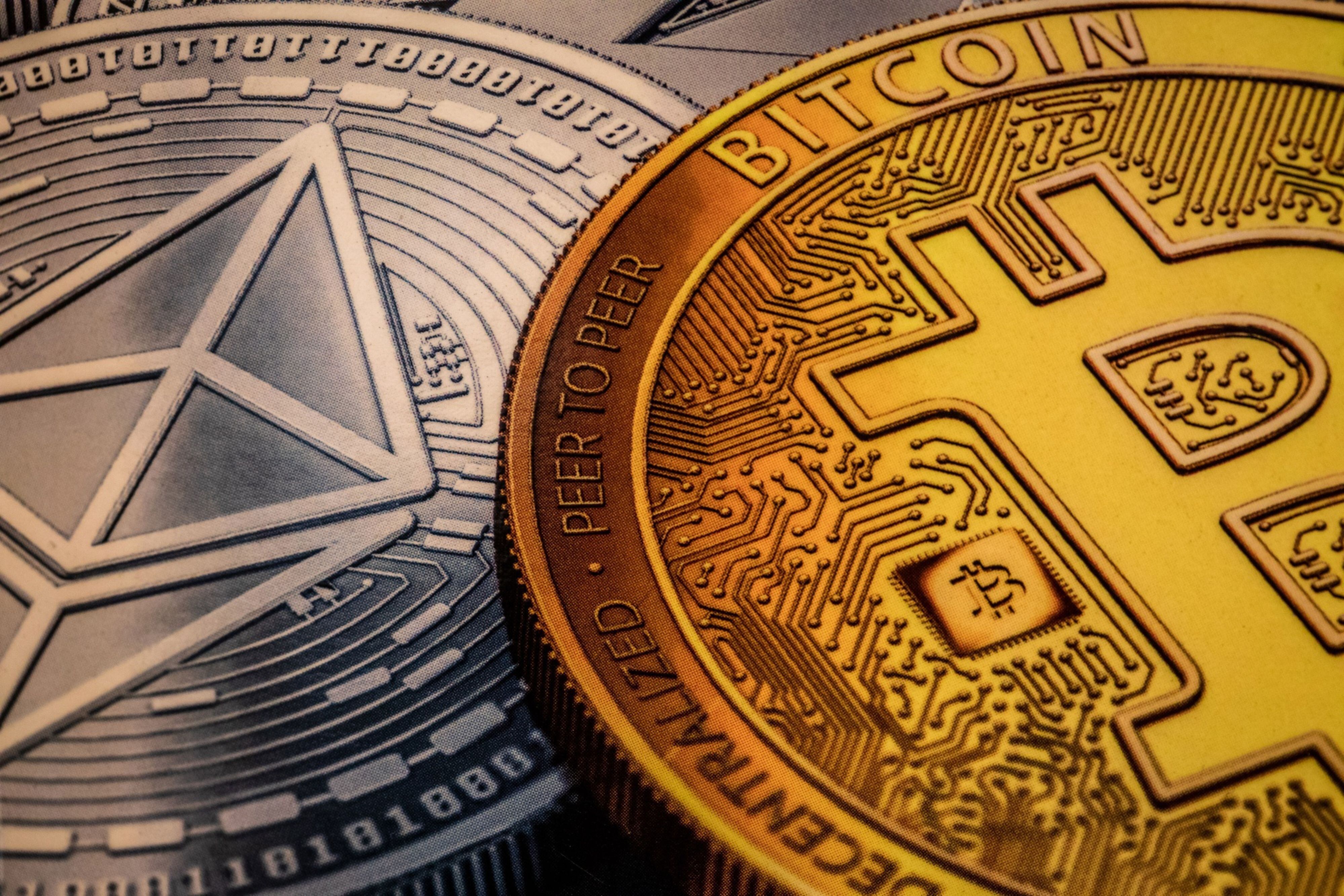 Bitcoin se encamina a los 30 mil dólares ante el miedo de que la crisis bancaria de EU se extienda