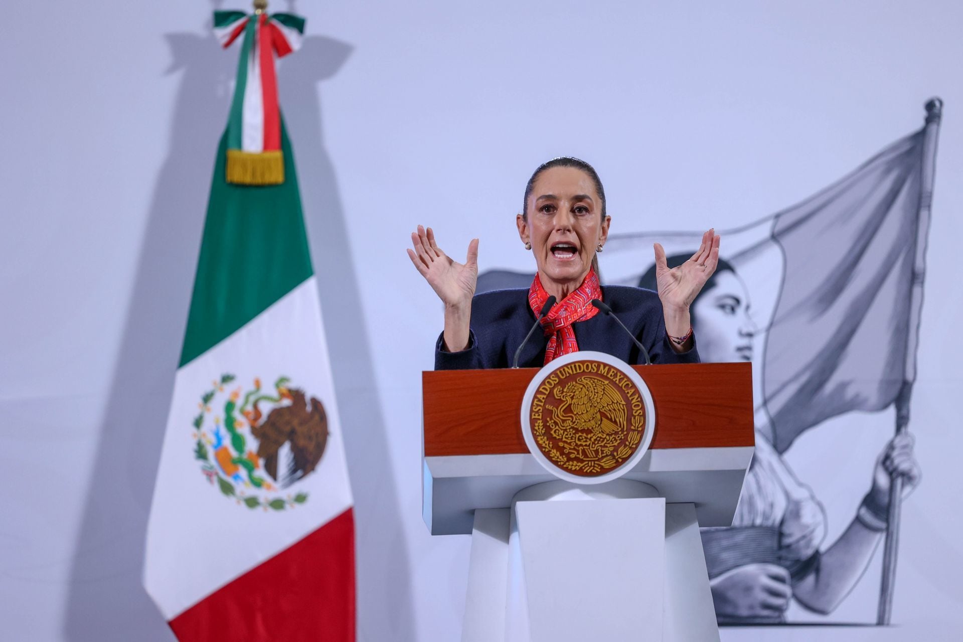 La presidenta Claudia Sheinbaum descartó que fuera haber distanciamiento con López Obrador debido a que forman parte del mismo movimiento. 