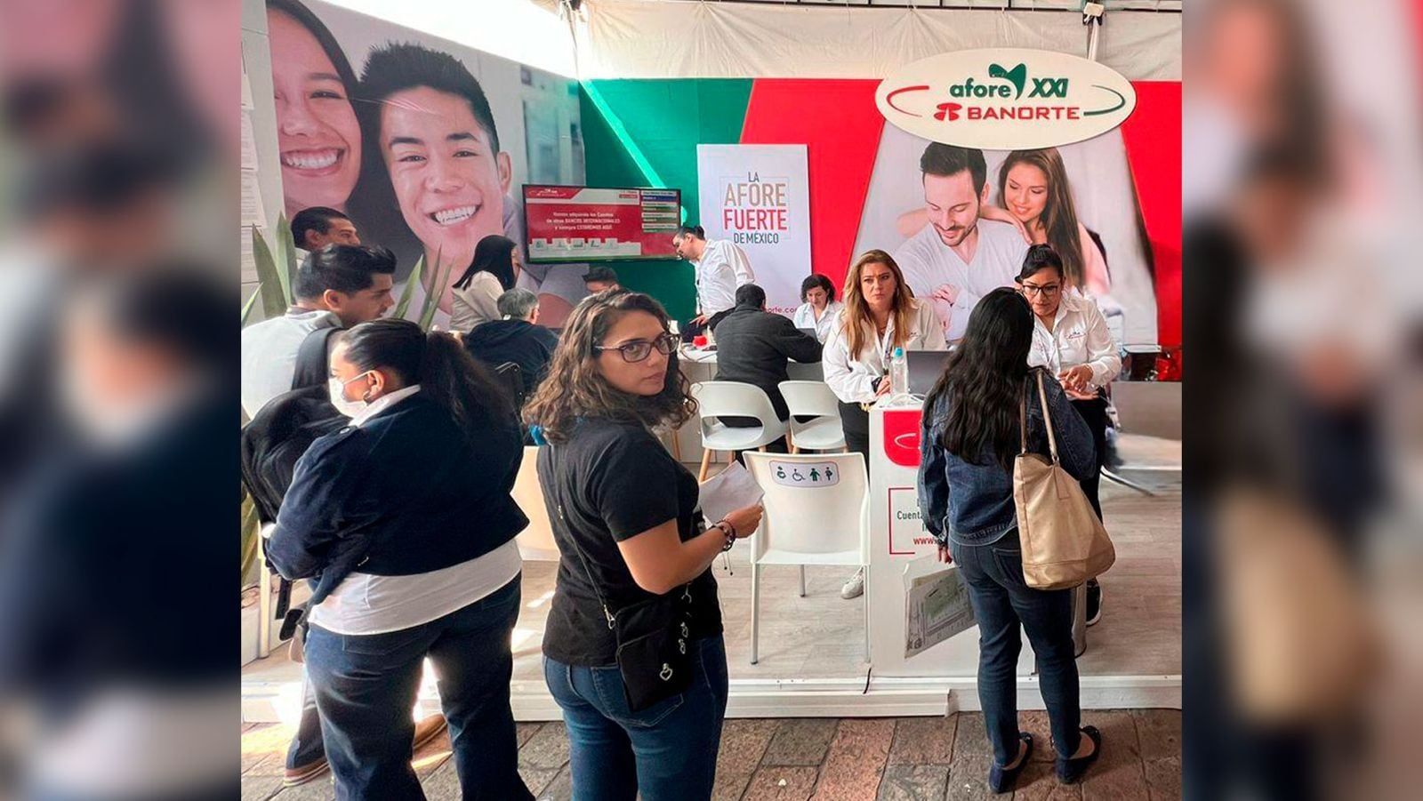 Mujeres tienen mayor ahorro voluntario, destaca XXI Banorte