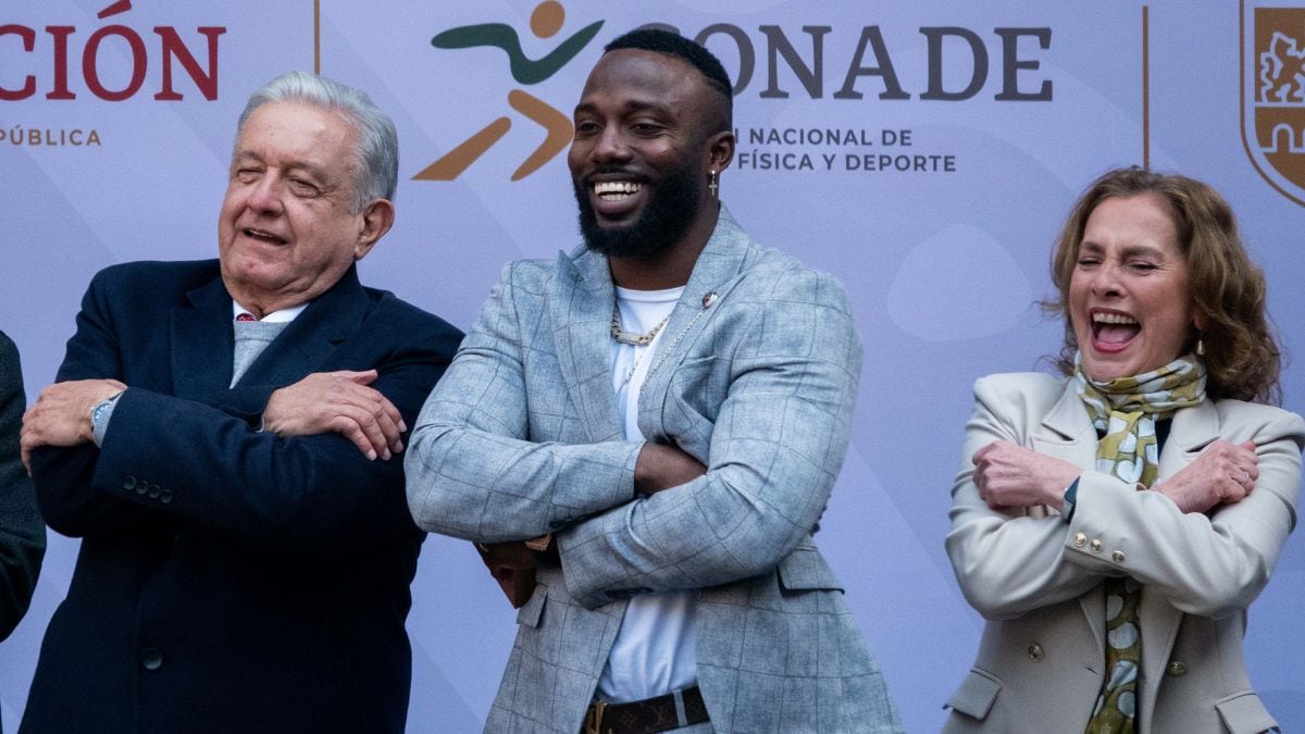 Andrés Manuel entregó el Premio Nacional del Deporte a Randy Arozarena en el Palacio Nacional. (Foto: Cuartooscuro)