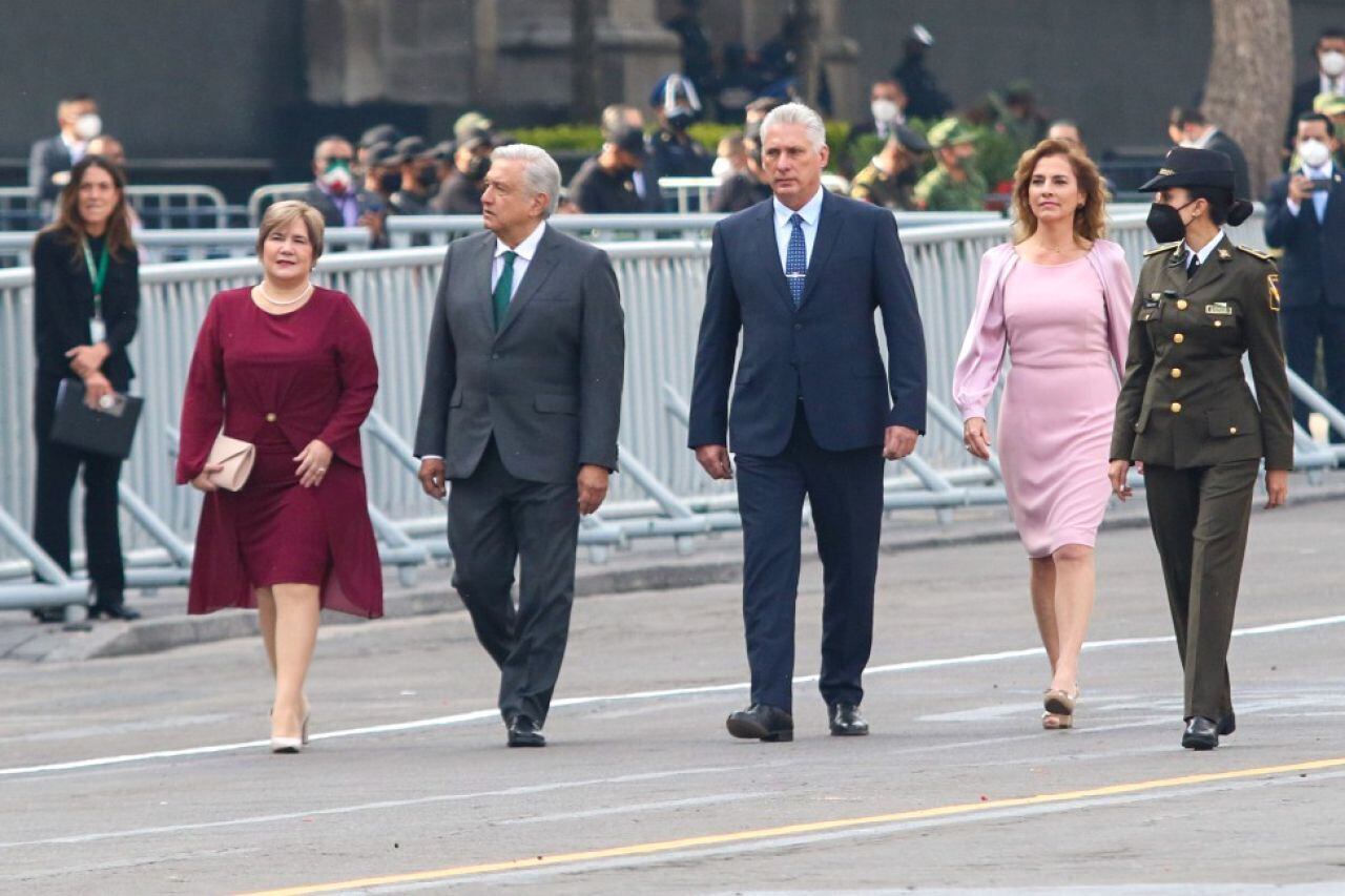 Andrés Manuel López Obrador, Presidente de México, encabezó el desfile militar.