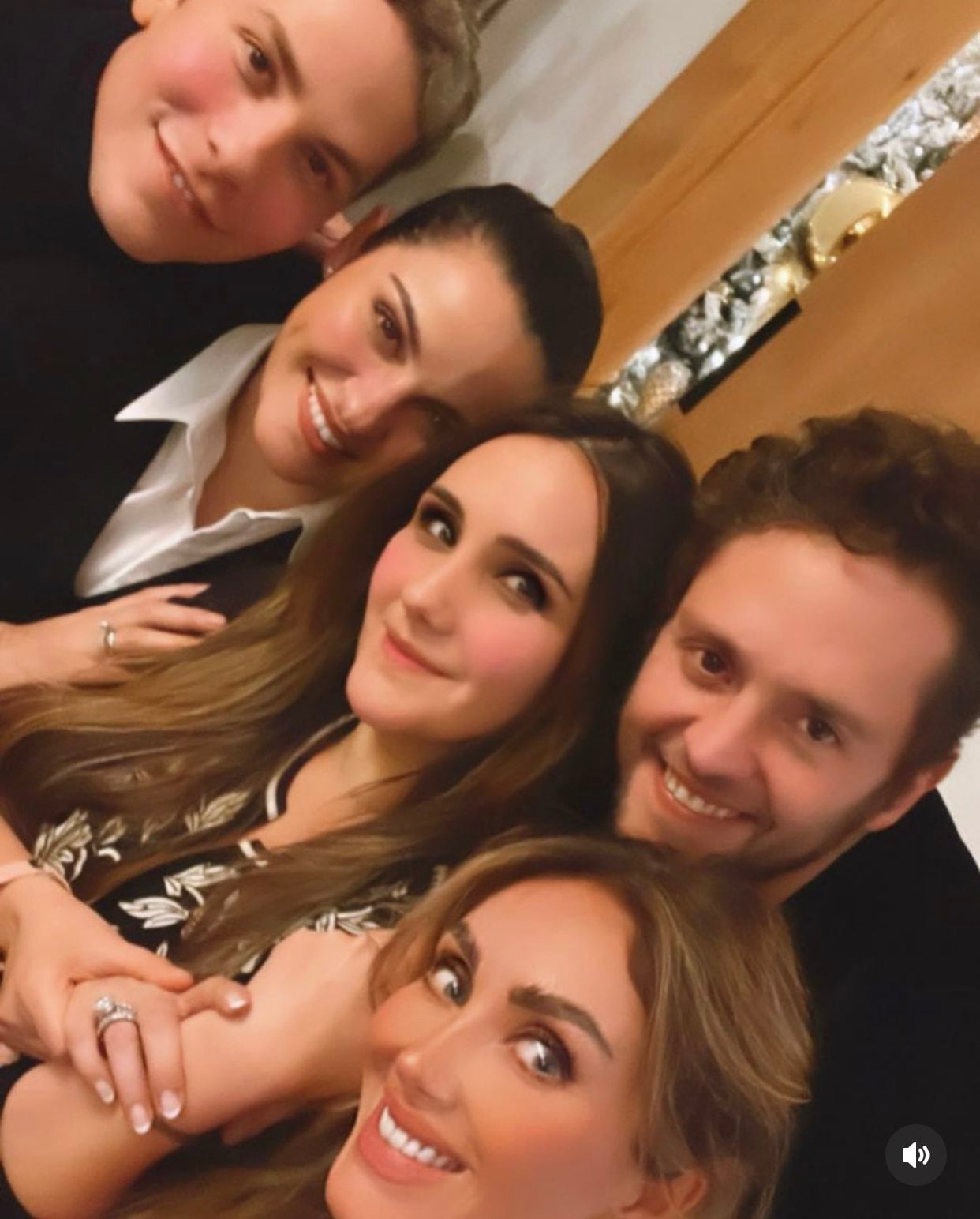 Maite Perroni, Anahí, Christian Chávez, Dulce María y Christopher Uckerman compartieron fotografías juntos. (Foto: Instagram / @christianchavezreal)