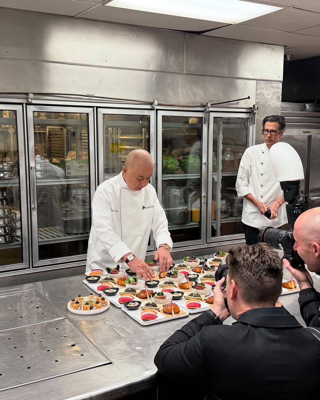 El chef de los Globos de Oro creó un rollo con láminas de oro. (Foto: Instagram @goldenglobes)