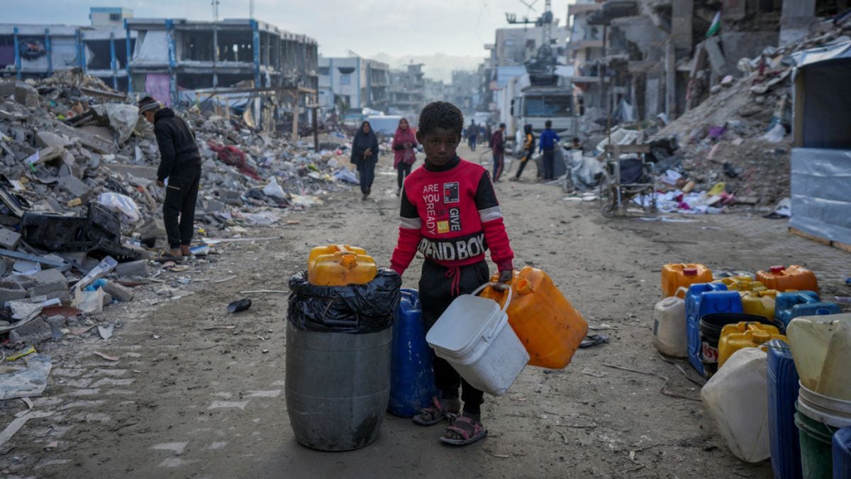 Palestinos rechazan propuesta de Trump de irse de Gaza: ‘Prefiero vivir bajo escombros; no me iré’