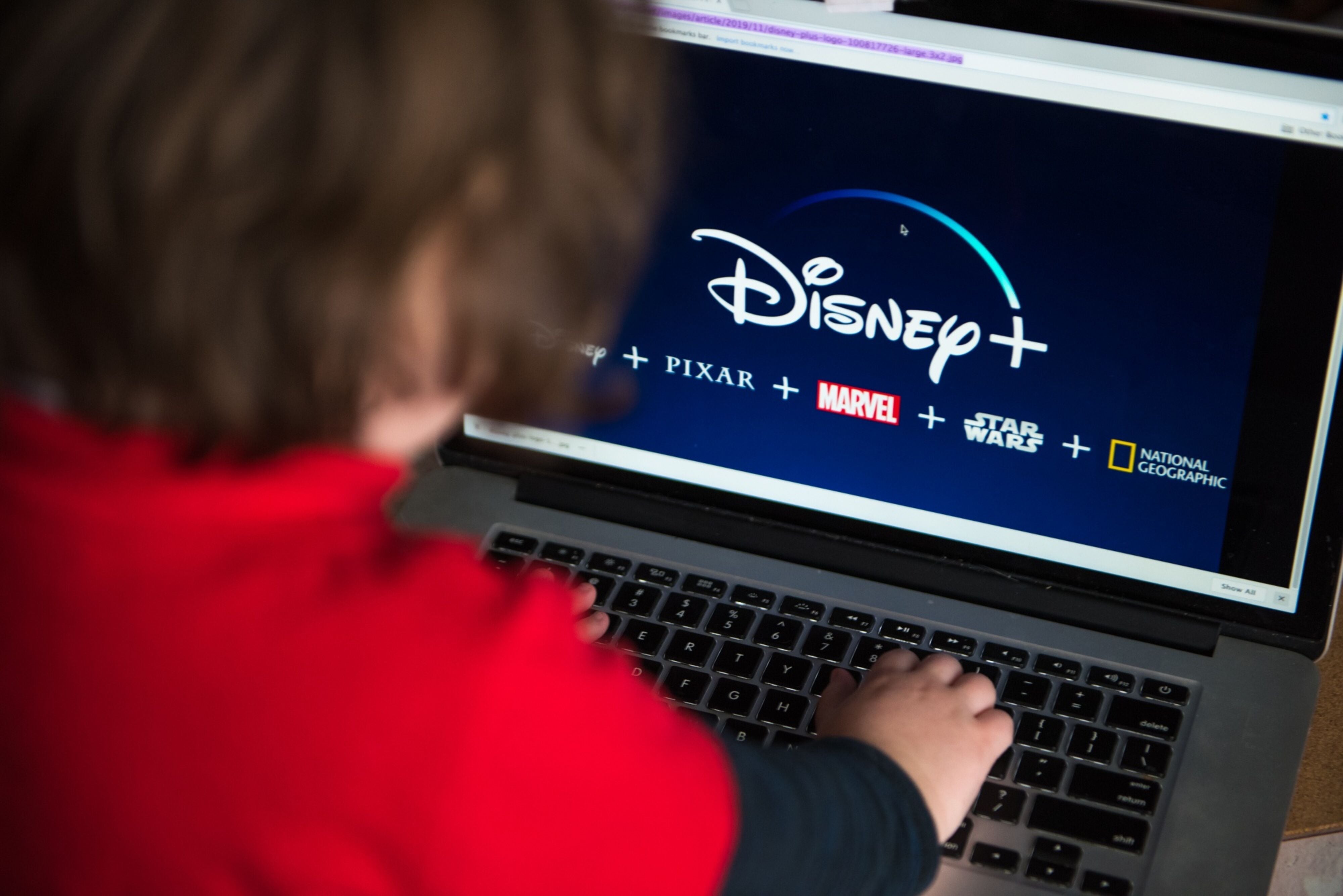 Disney+ loses “brightness”: number of subscribers falls and “pulls” company shares