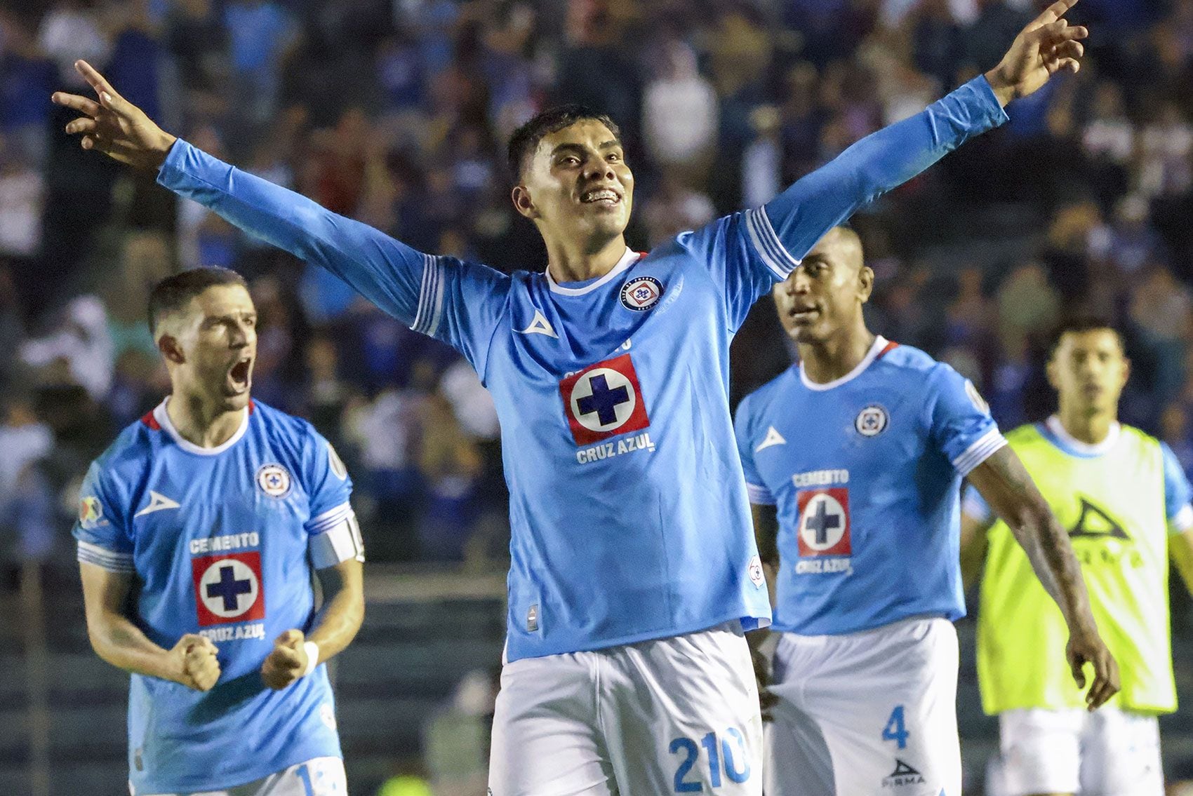 Cruz Azul se pone entre los primeros lugares del Apertura 2024 de la Liga MX.(Foto: Mexsport) 