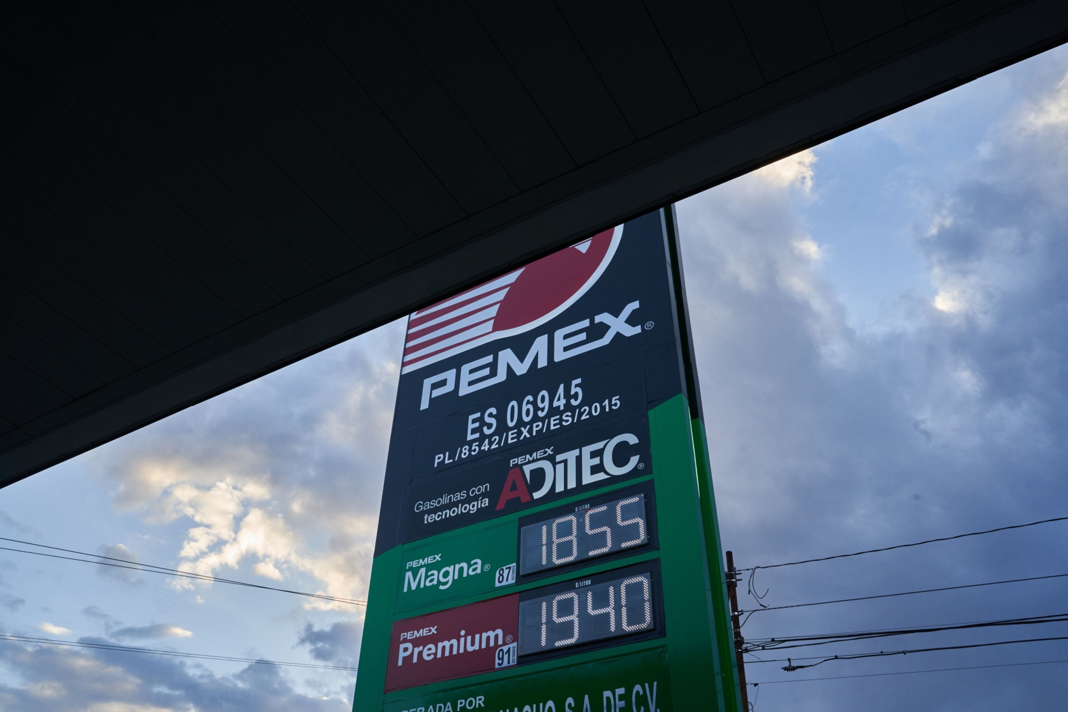 Pemex ‘en apuros’: Tendrá que pagar 18 mil mdd de su deuda antes de terminar 2023