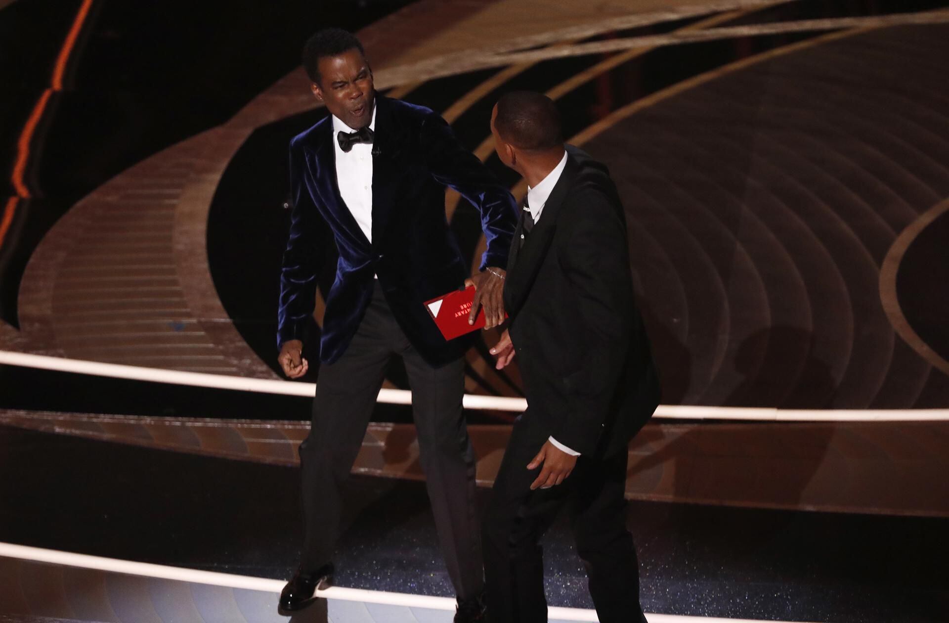 En los Oscar 2022, Will Smith le dio un golpe a Chris Rock. (Foto: EFE).