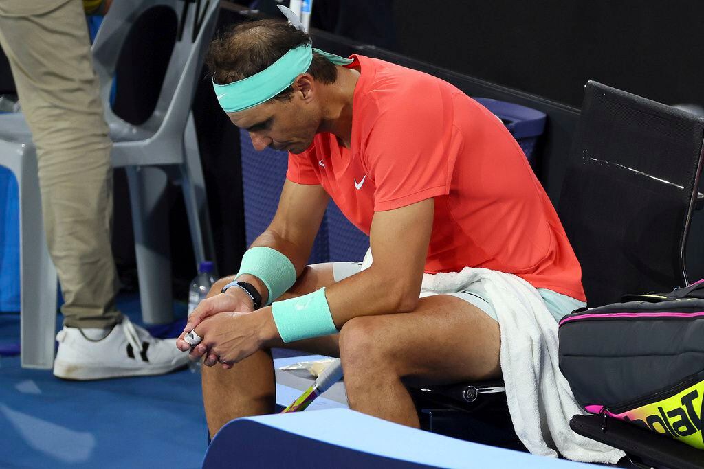 Rafael Nadal se retira de Abierto de Australia por lesión: ‘No estoy preparado’