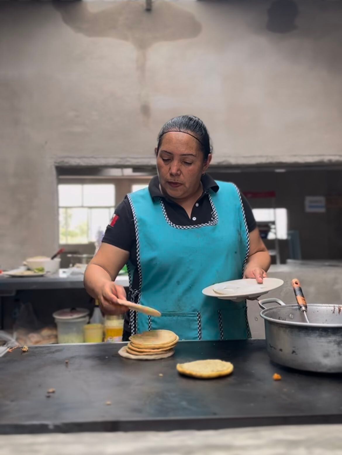 El establecimiento de Tacos Tere cuenta con una cocina abierta a los comensales. (Foto: Instagram / @adan_augusto)
