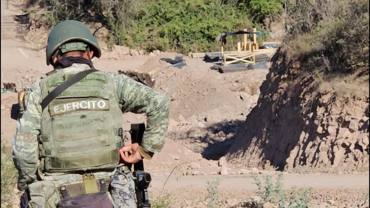 ‘El Guano’, hermano de ‘El Chapo’, se le escapa al Ejército... pero cae ‘El R8′, su jefe de seguridad