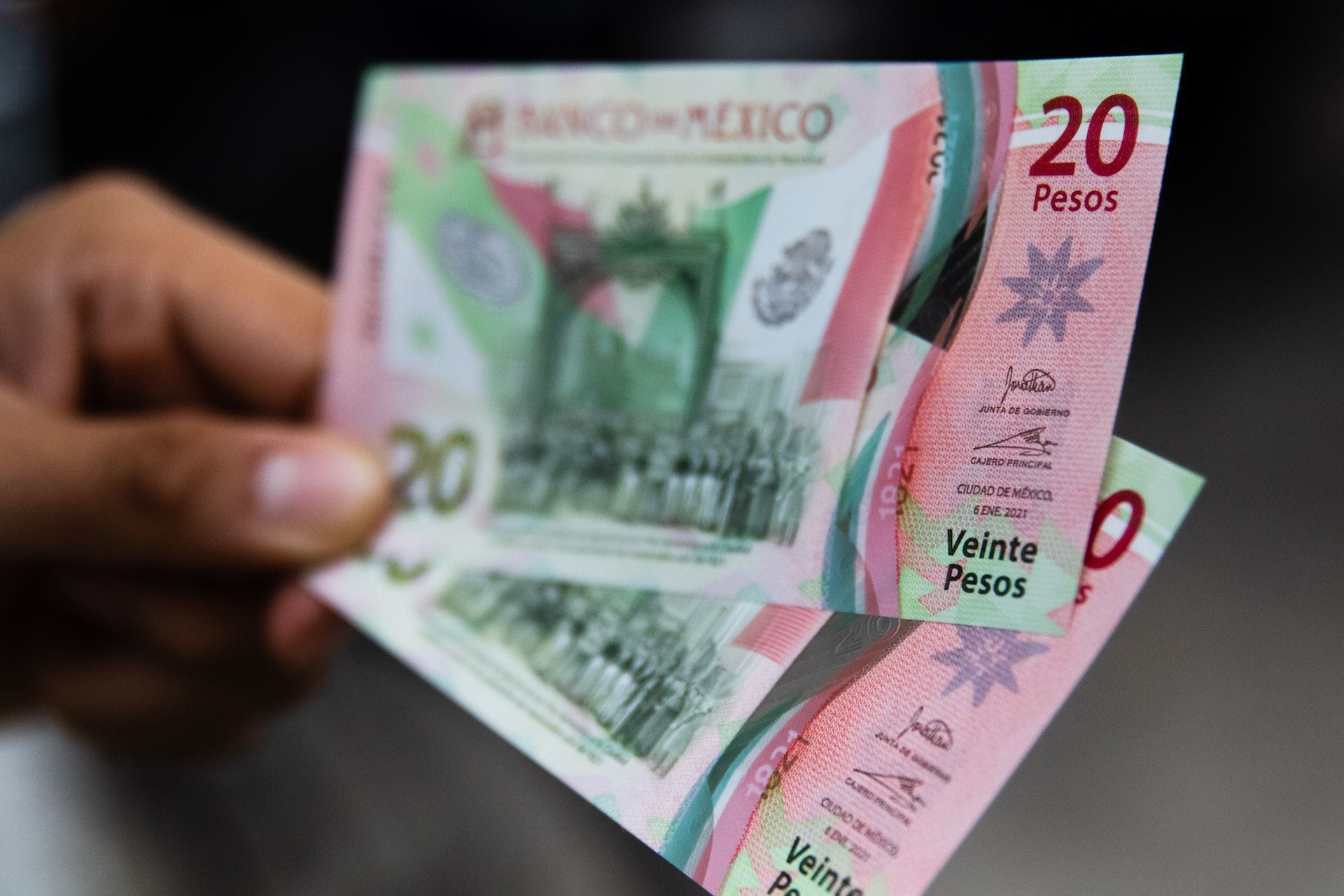 Mexicanos ponen ‘grito en el cielo’ sobre economía en septiembre: 56% la ve ‘mala’