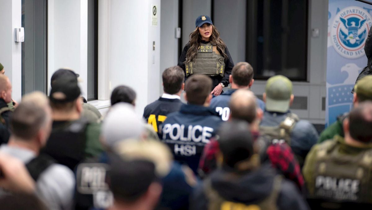 Secretaria de Seguridad Nacional dirige las primeras redadas de migrantes en Nueva York. (Foto: EFE)