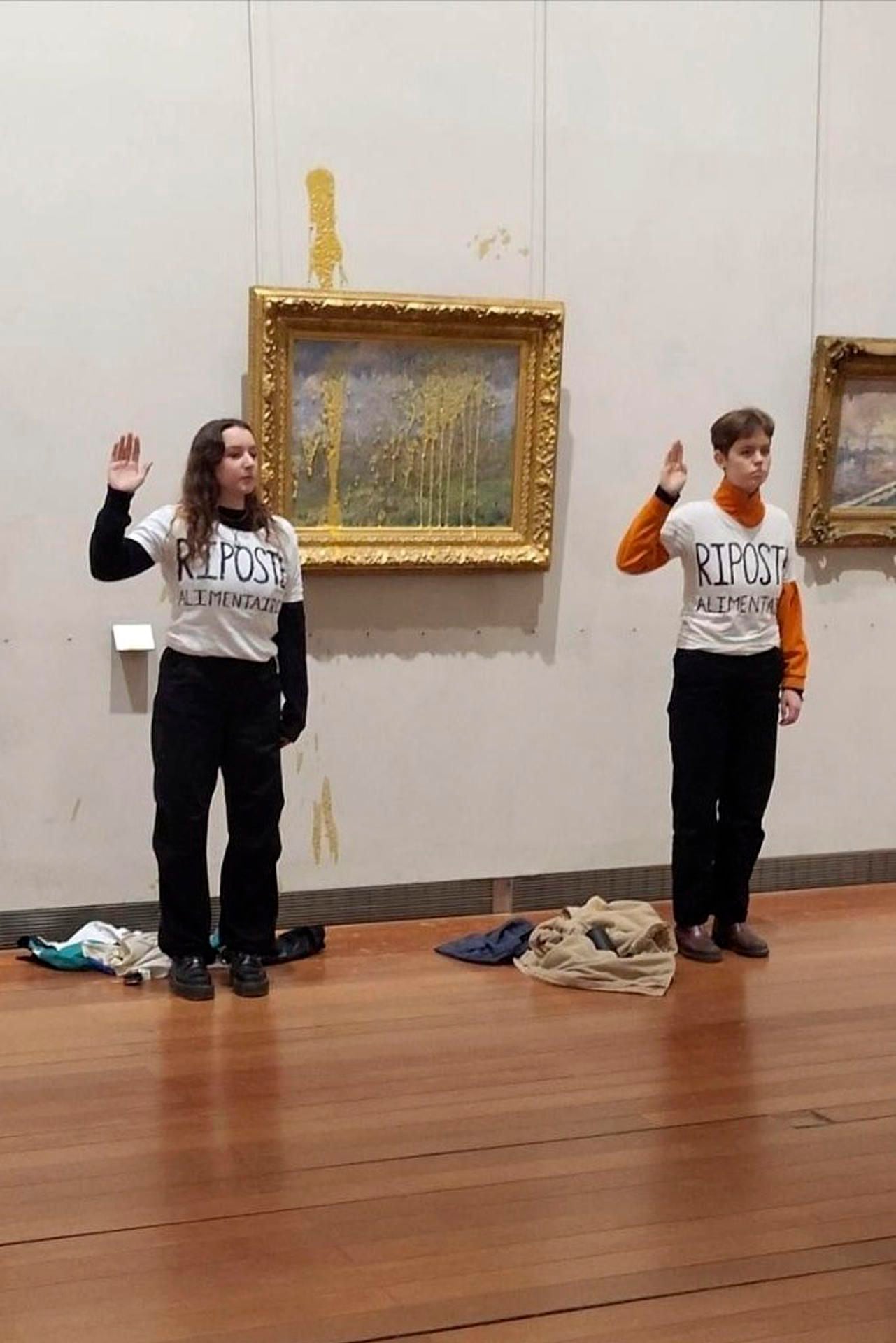 Ahora contra Monet: Activistas lanzan sopa a cuadro ‘La primavera’, en museo de Lyon