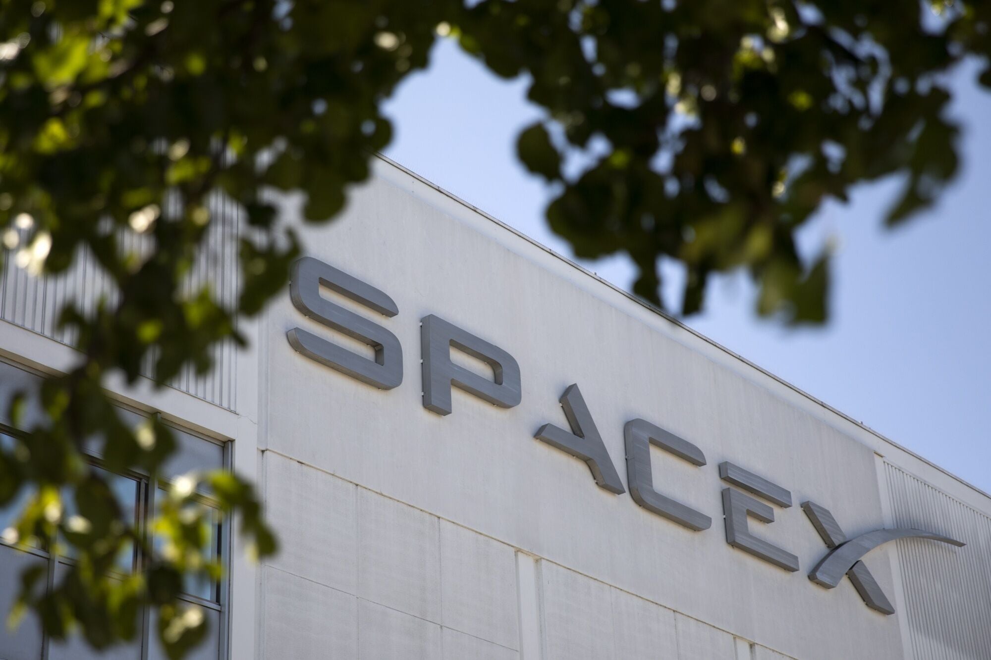 Con 2 mil pesos podrías ser socio de Elon Musk: SpaceX analiza sacar acciones a la venta 