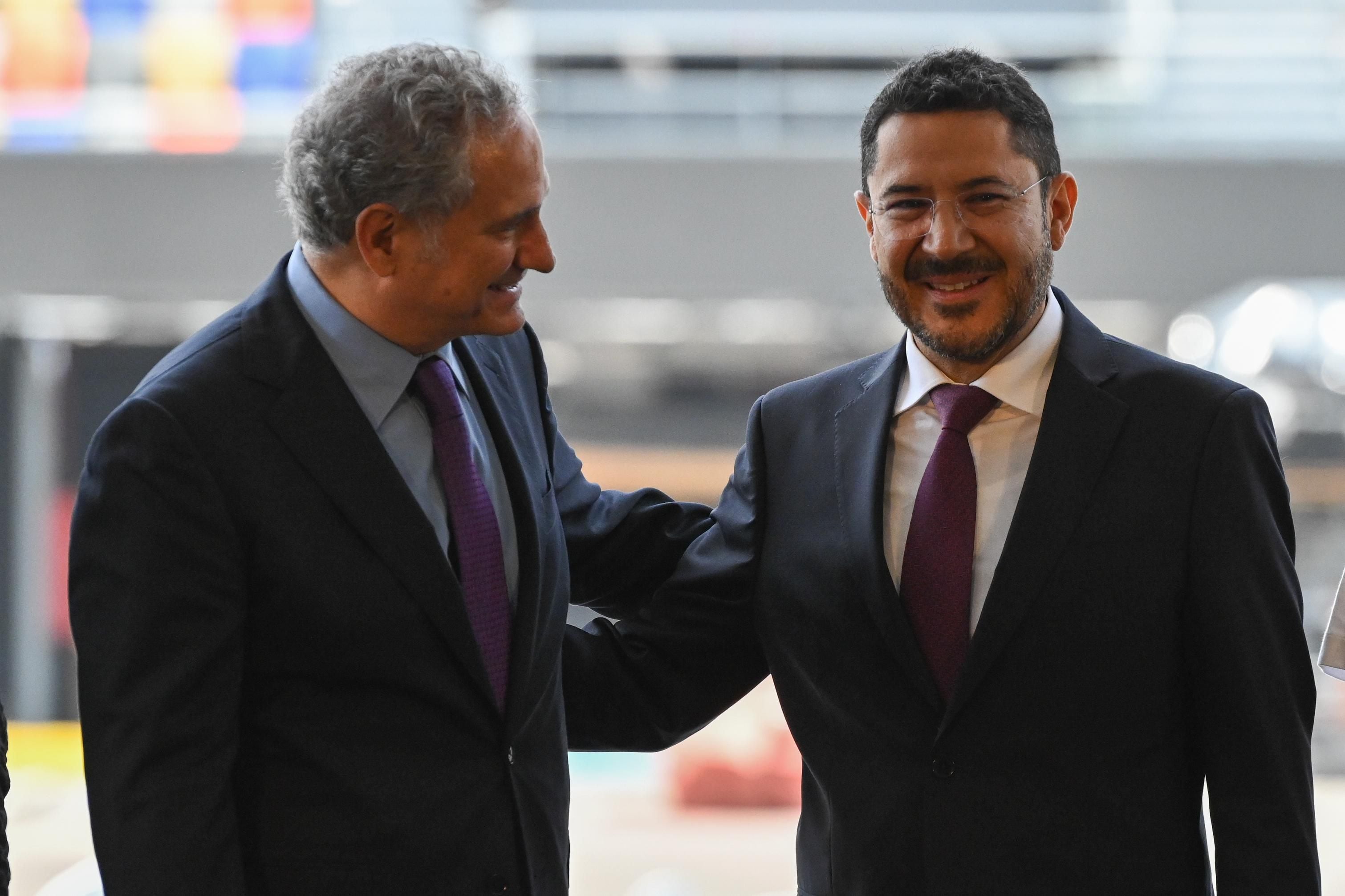 Alejandro Soberon agradece a Martí Batres el apoyo para la renovación del Estadio GNP Seguros. (Foto: Gobierno de la CDMX)