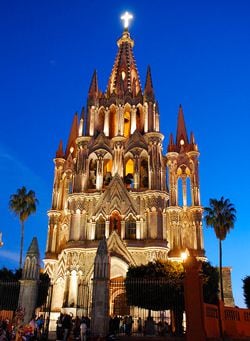 San Miguel de Allende, Iglesia.