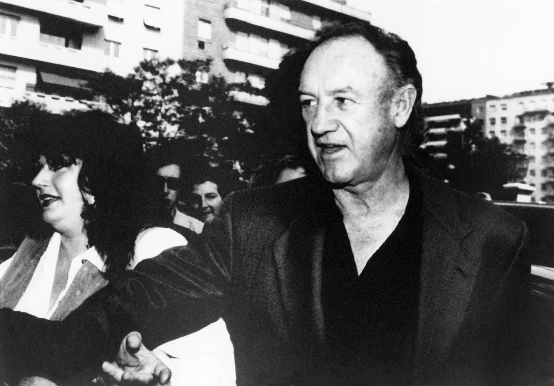 Técnicamente, Gene Hackman heredó de su esposa al ser el último en morir de los dos. (Foto: EFE).