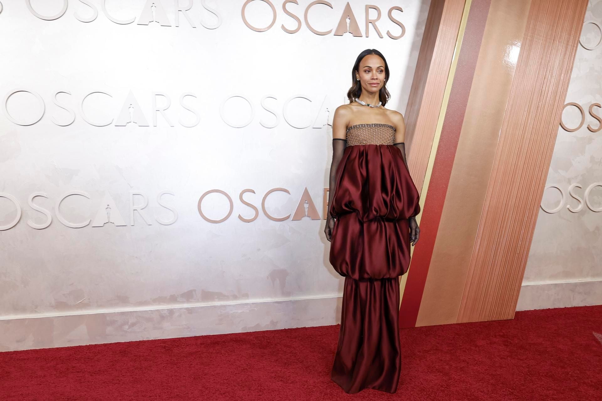 Zoe Saldaña es una actriz de origen dominicano, dedicó el Oscar a su abuela. (Foto: EFE).