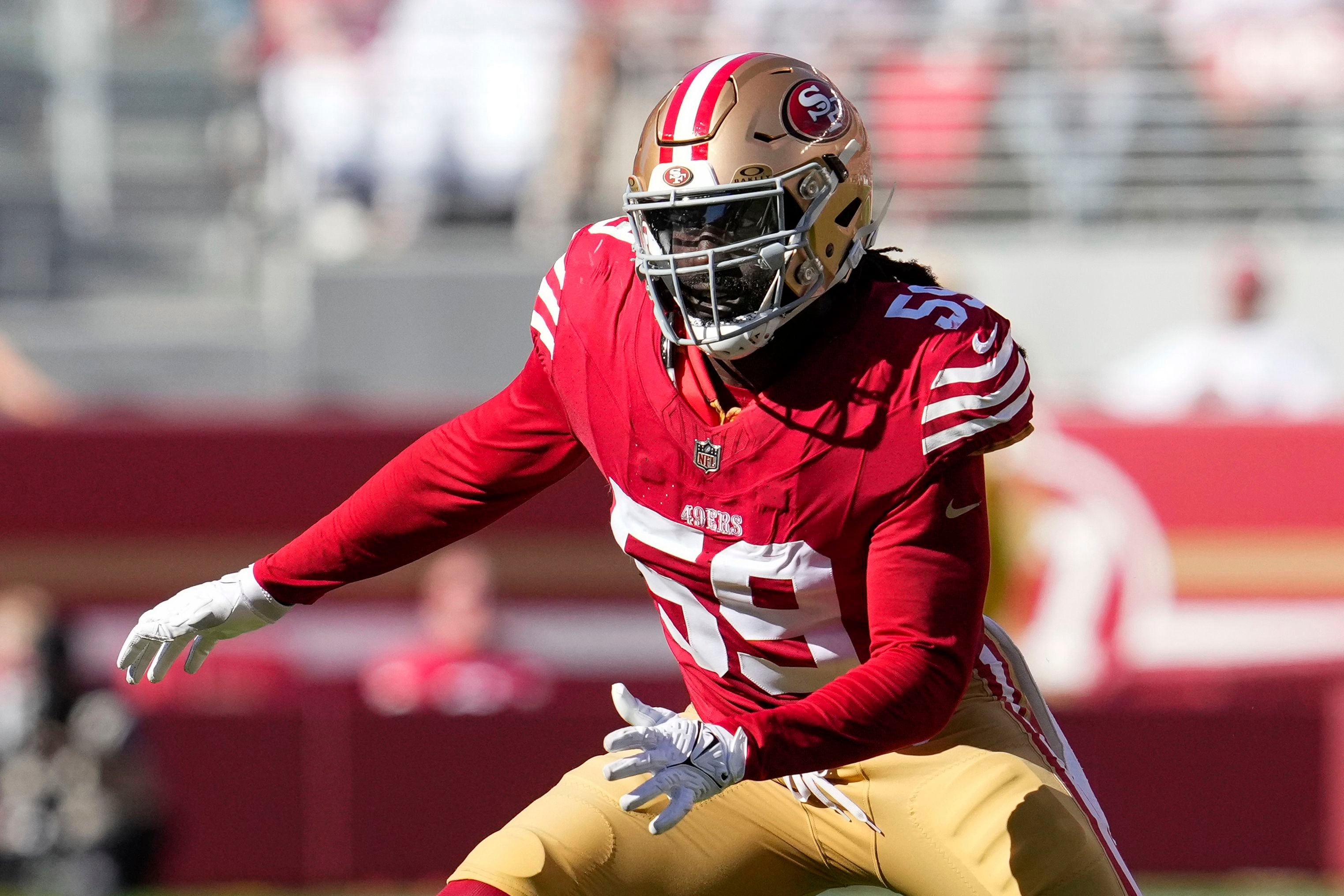 De'Vondre Campbell, linebacker de los 49ers de San Francisco durante un encuentro ante los Patriots de Nueva Inglaterra. (Foto:AP Foto)