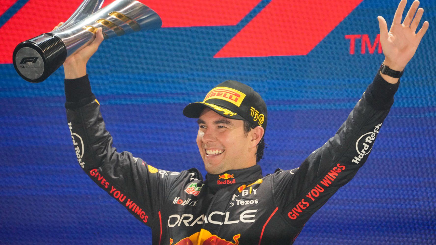 Es oficial: ‘Checo’ Pérez gana el GP de Singapur tras investigación de la FIA