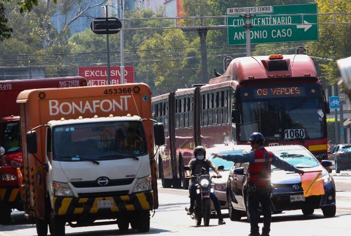 Ni Cupido la libra: Hoy No Circula para este viernes 14 de febrero en CDMX y Edomex