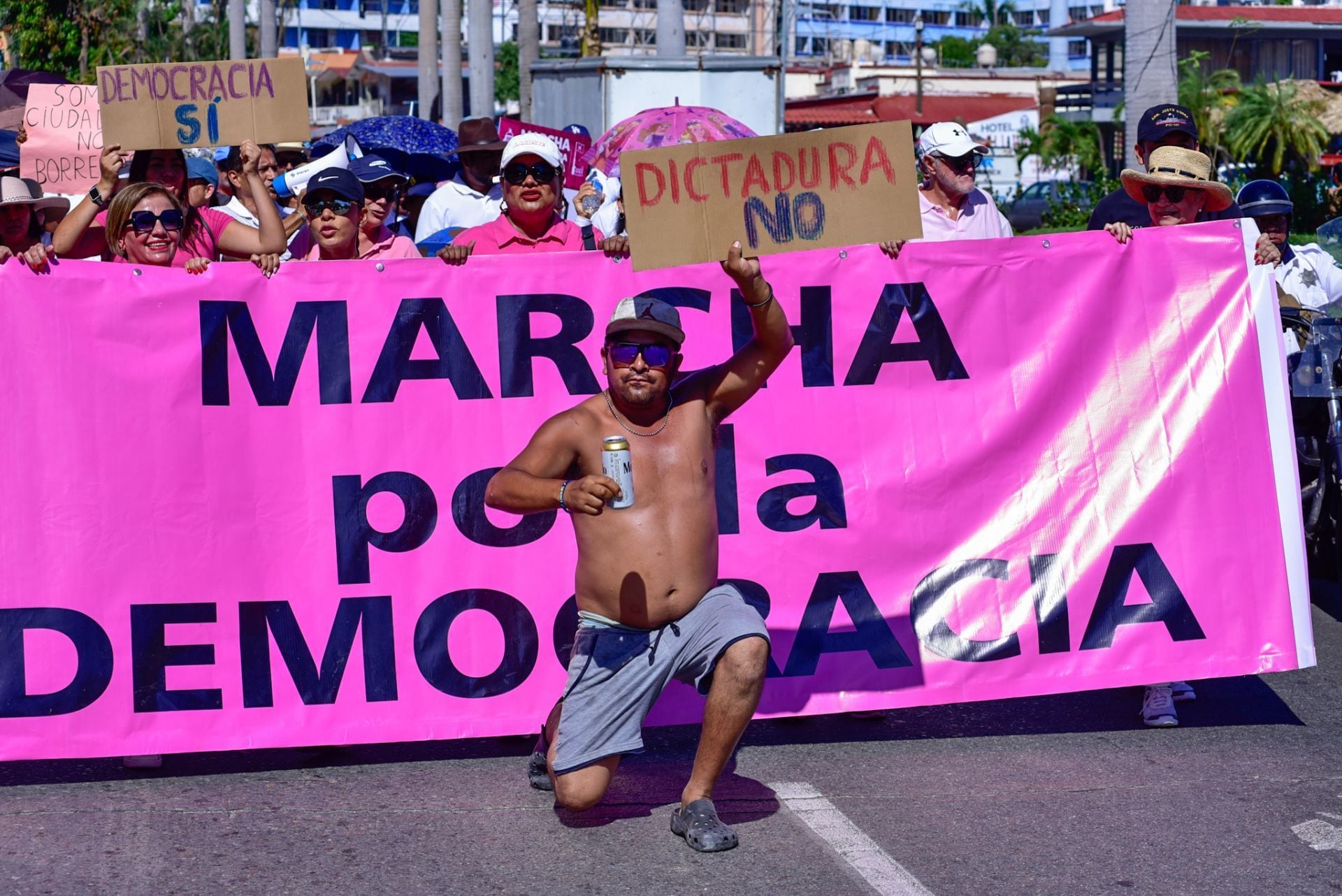 Marcha por la Democracia: Morena descalifica movilización y arremete contra organizadores