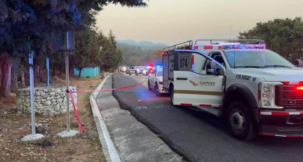 Violencia no descansa ni en puente: Mujer muere tras una riña de tráfico en La Pera, Cuernavaca