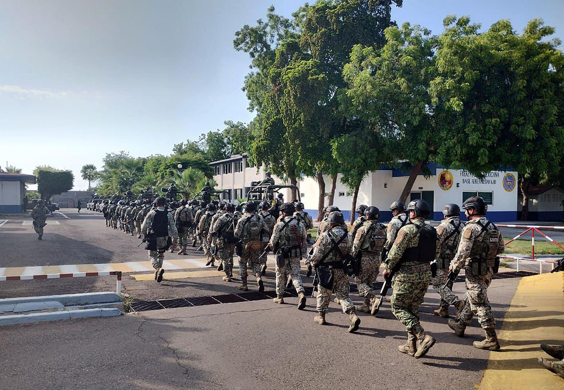Detención del ‘Mayo’ Zambada: Refuerzan seguridad en Sinaloa con efectivos militares