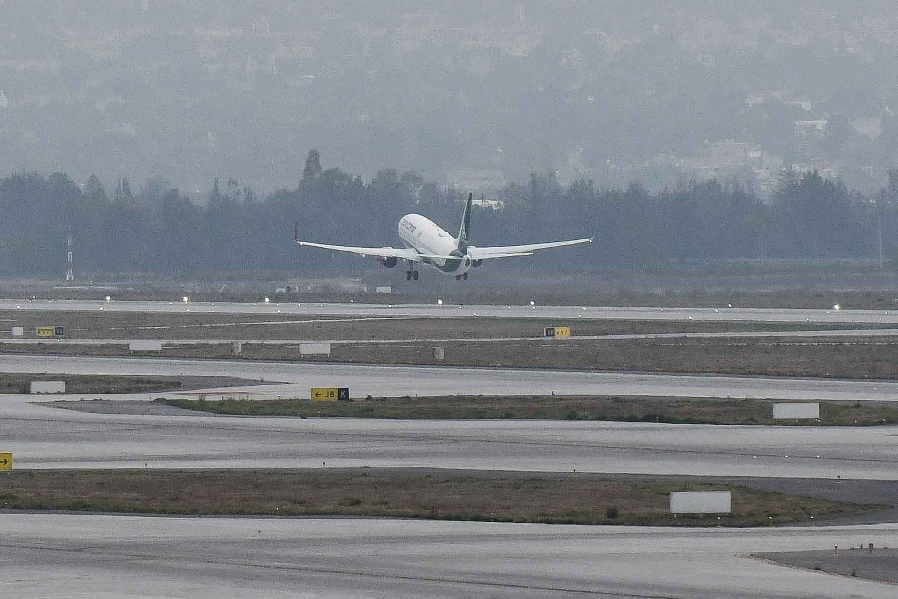 Moreira aseguró que Mexicana de Aviación no generará los suficientes recursos para las reformas del Plan C (Foto: MARIO JASSO/CUARTOSCURO)