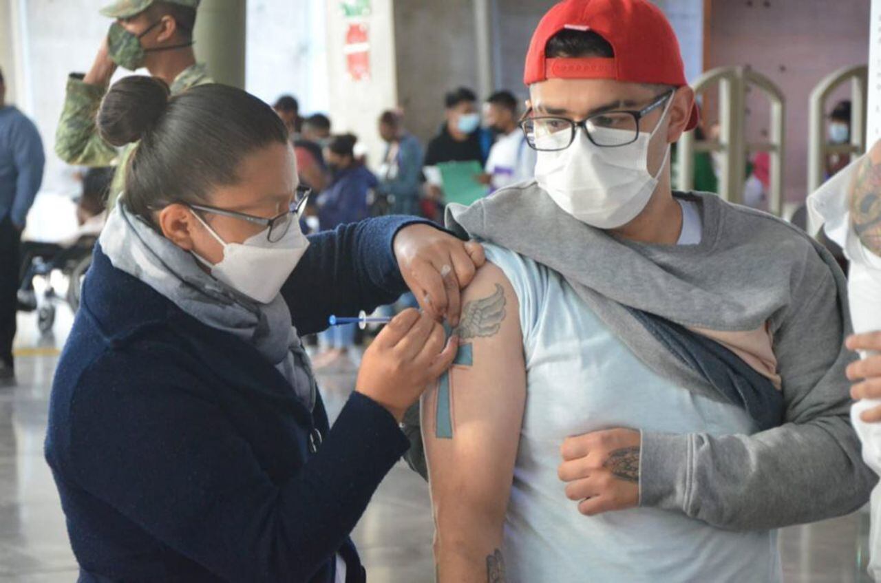 México aplica 986,736 nuevas dosis de vacunas COVID; van 139.8 millones