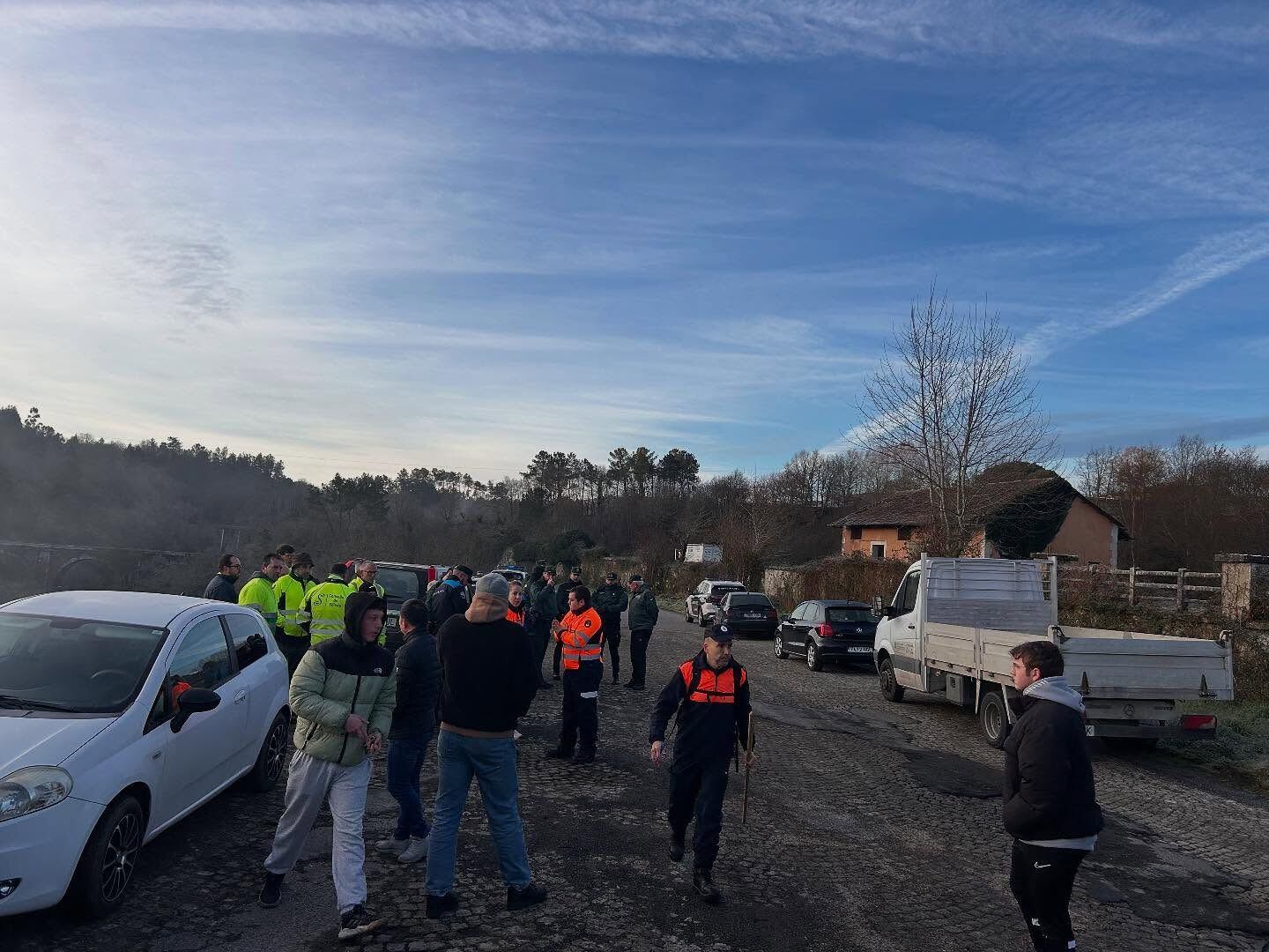 La Guardia Civil española y la Policía Local se movilizaron de inmediato para encontrar al joven desaparecido. Foto: Concello de Silleda