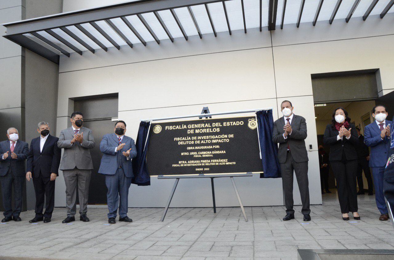 ‘Cuau’ y fiscal ‘se reconcilian’ en inauguración de instalaciones de la Fiscalía de Investigación