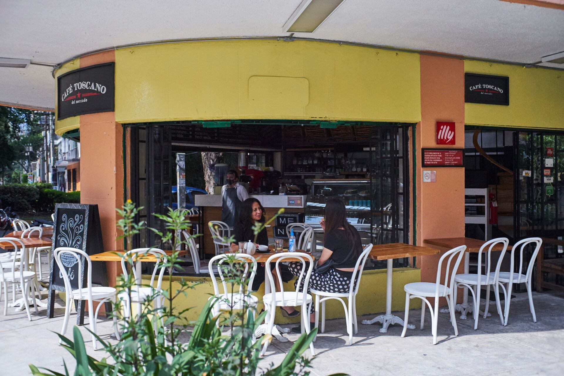 En el Mercado de Michoacán está una sucursal de Café Toscano, lo llaman 
