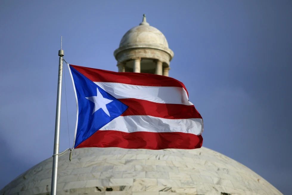 El debate del estado del estatus político de Puerto Rico se ha vuelto a ser tema de conversación tras la entrada del presidente Donald Trump. Foto: AP