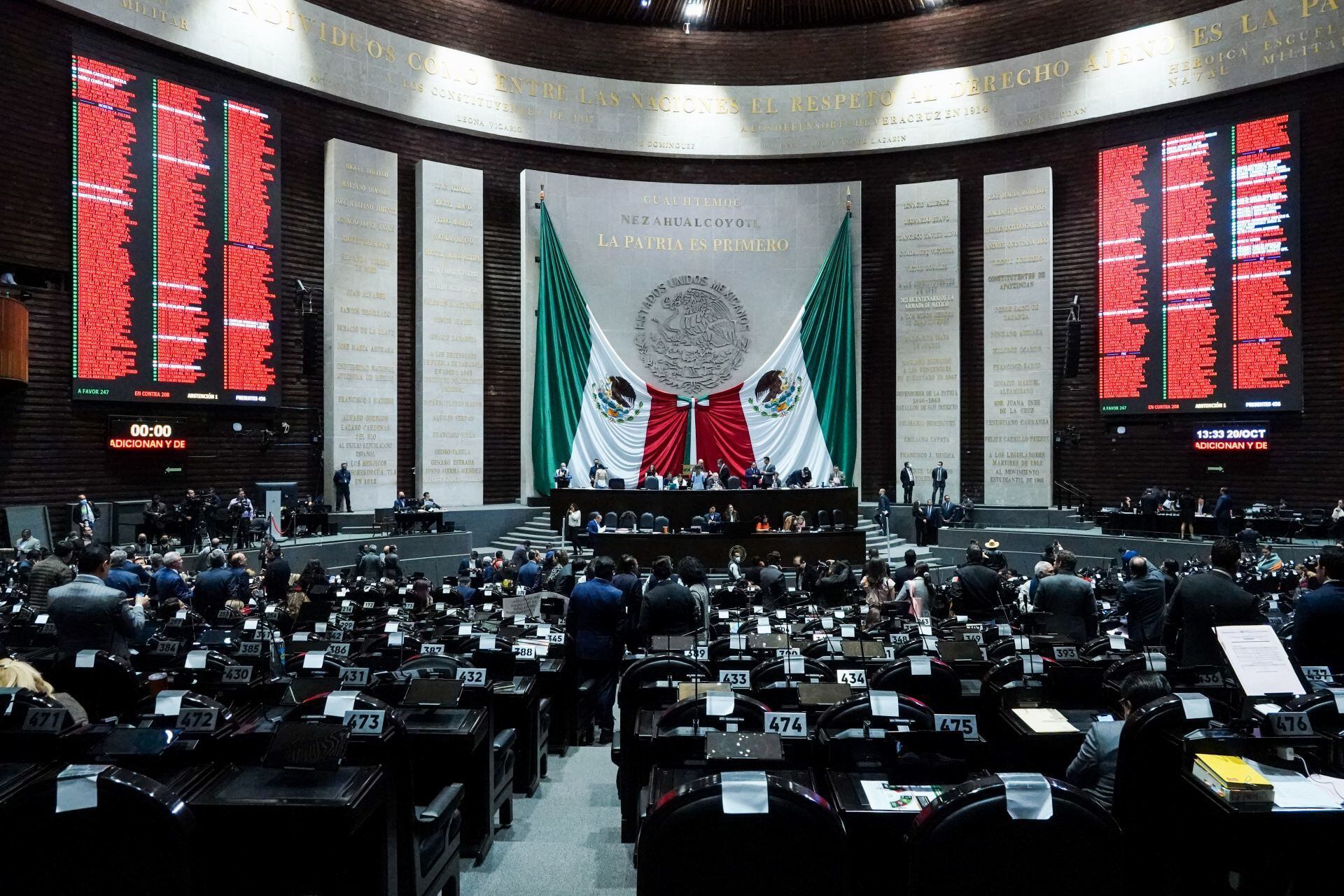 Diputados discuten Presupuesto de Egresos 2023 en sede alterna al Palacio Legislativo