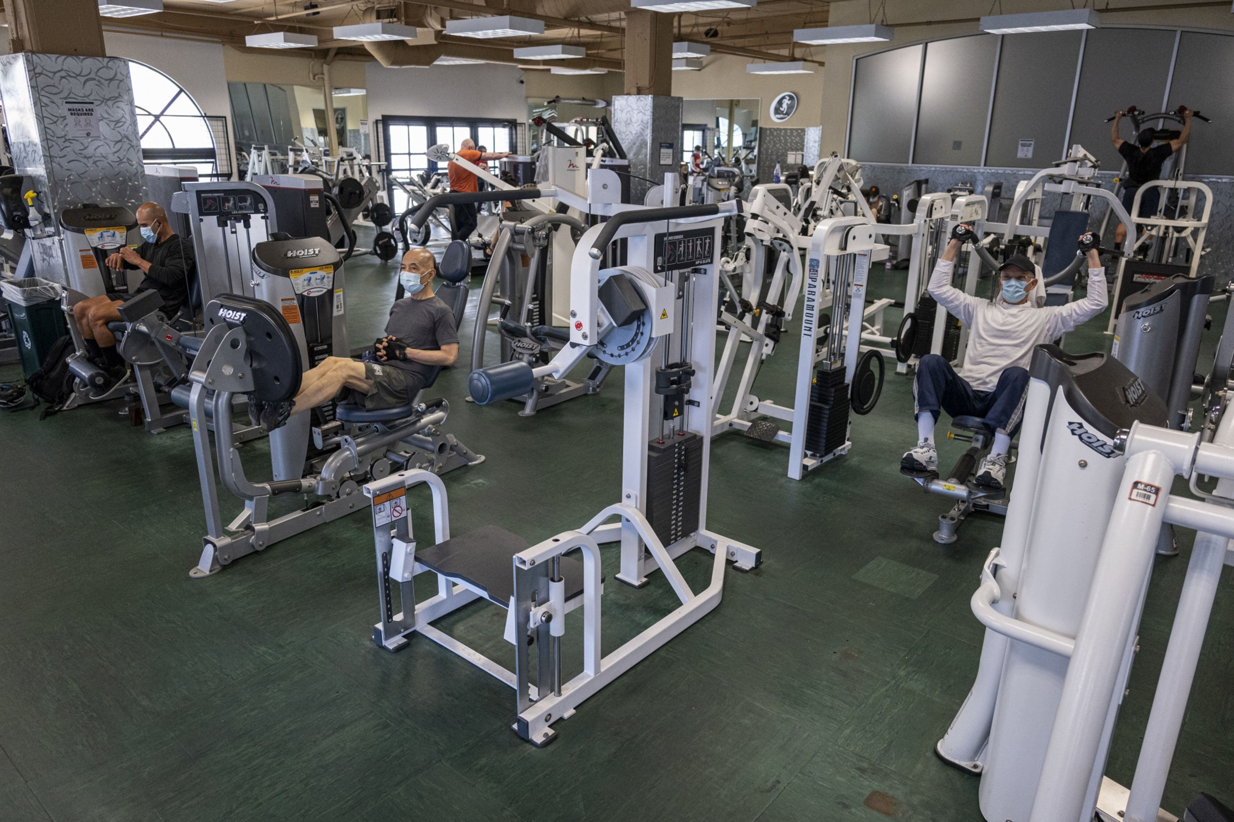 No se recomienda acudir diario al gimnasio si la rutina de ejercicio es intensa. (Foto: Bloomberg)