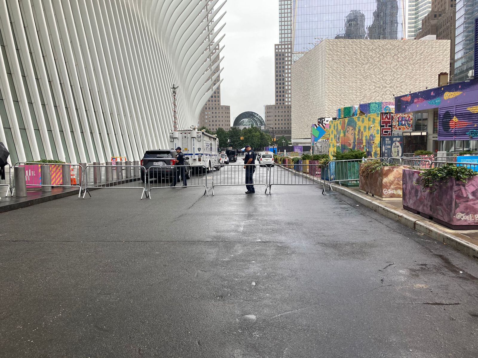 Los alrededores de la zona cero del 11-S en Nueva York fueron cerrados durante la mañana y tarde de este domingo. (Foto: Jardiel Palomec).