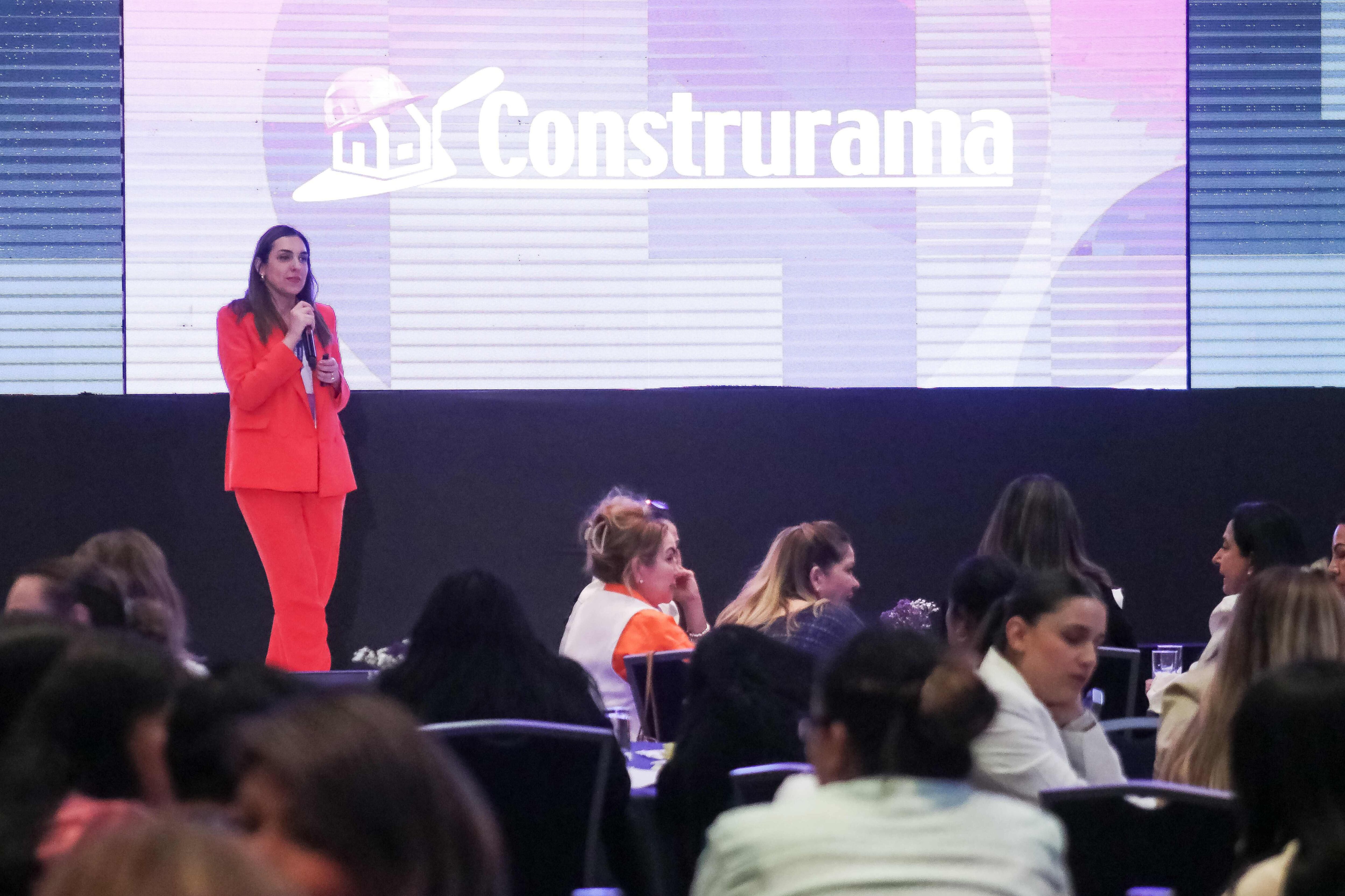 Reconoce Cemex a mujeres líderes en la construcción