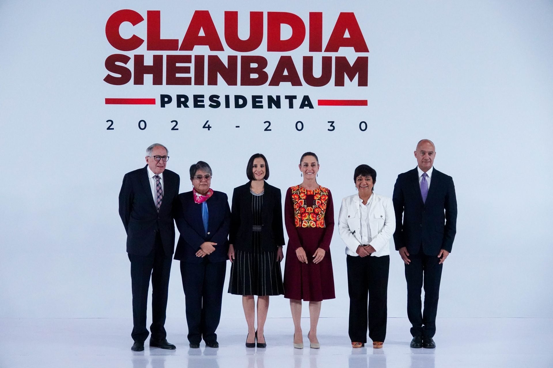 Sheinbaum revela a 5 nuevos secretarios: ¿Quiénes liderarán Energía, Salud, SFP, SICT y Sedatu?