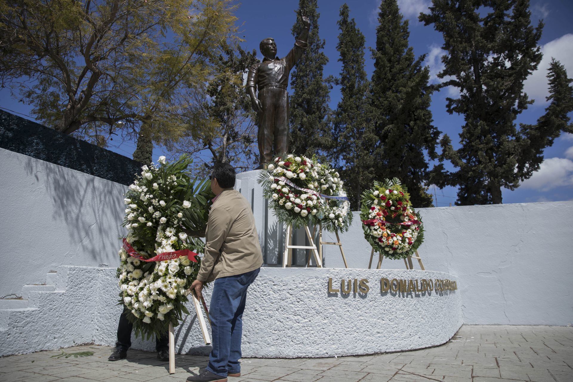 El asesinato de Luis Donaldo Colosio se perpetró el 23 de marzo de 1994, en Lomas Taurinas, Tijuana.