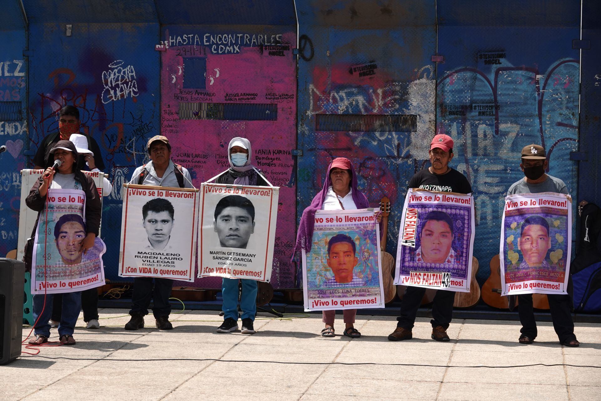 Familiares de estudiantes de Ayotzinapa rompen con la Comisión para la Verdad propuesta por AMLO