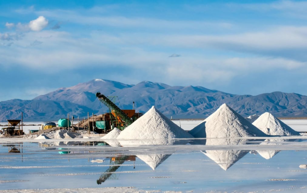 Los yacimientos de litio están ubicados en zonas con severas condiciones climáticas. [Fotografía. Especial]