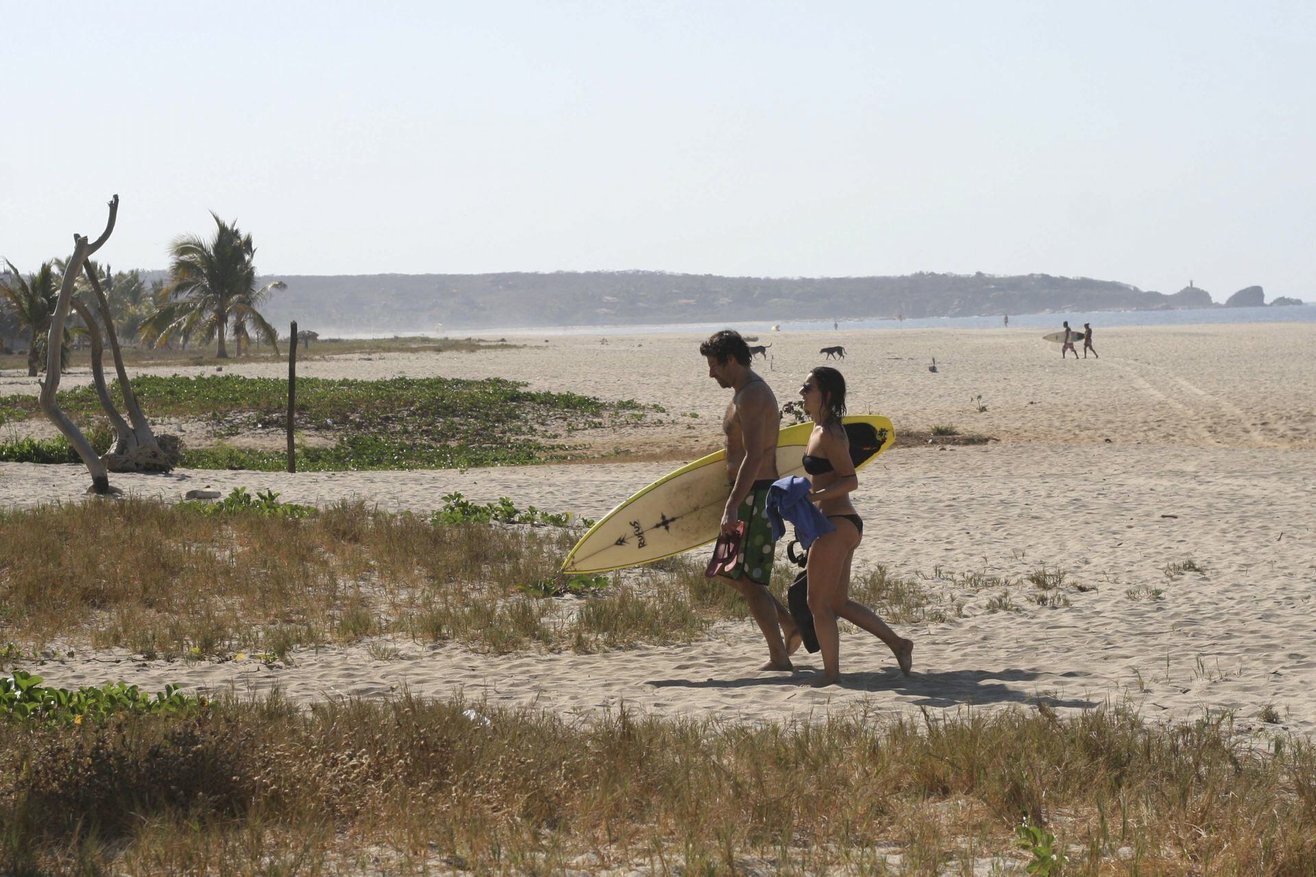 Turistas en las playas de Puerto Escondido. 