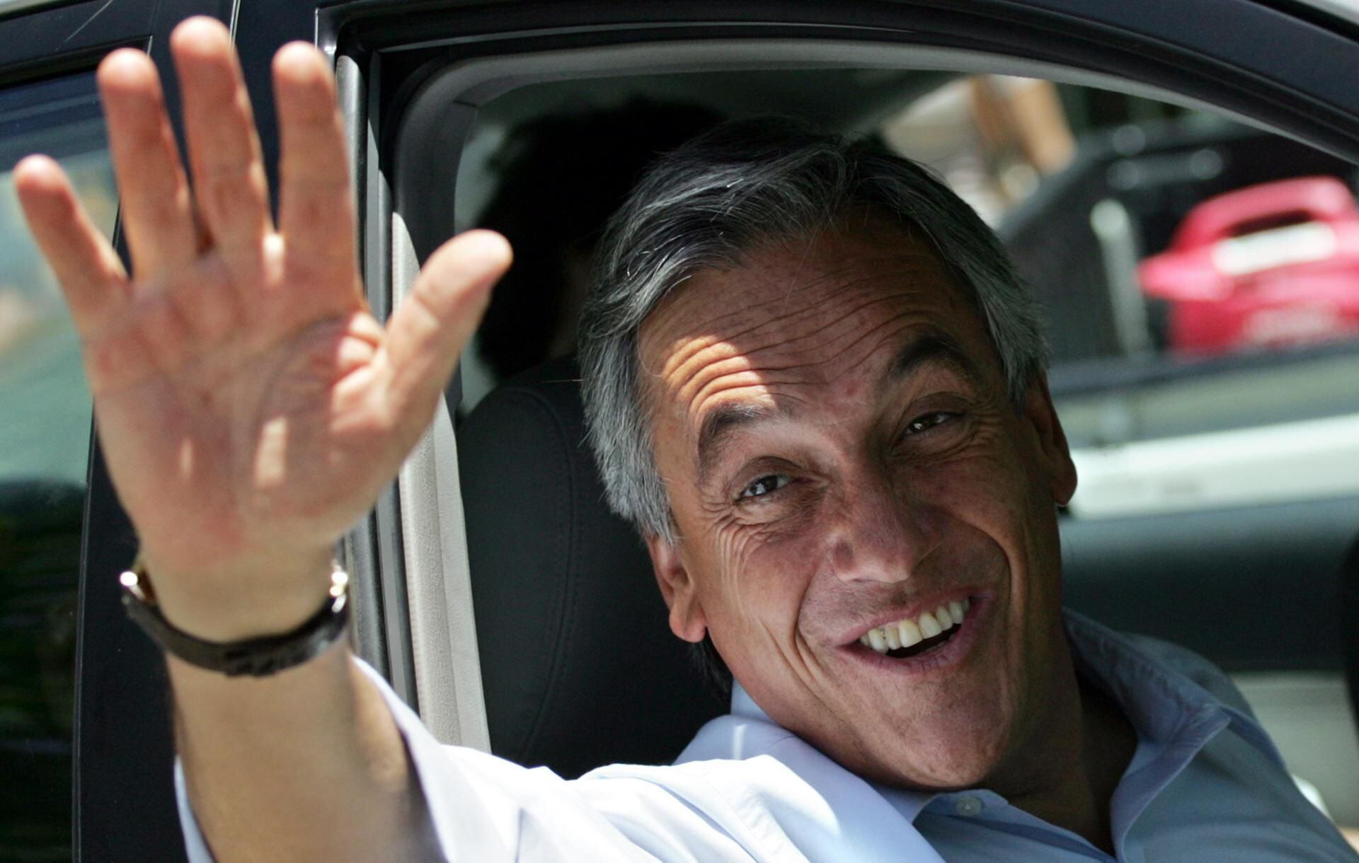 Gabriel Boric, actual presidente de Chile, ordenó que Piñera reciba todos los honores de Estado y ordenó duelo nacional en el país.